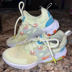 Nike reacts presto psychedelic lava - yellow kids 4y / 5.5 women’s